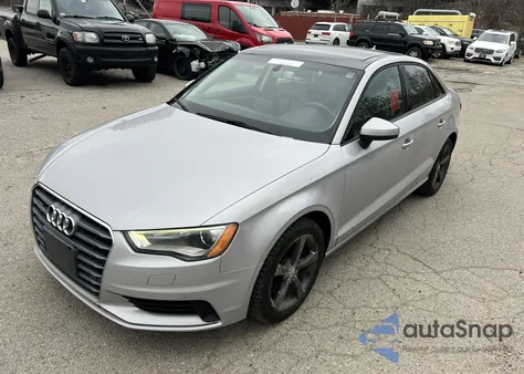 2016 Audi A3 Premium из США, поврежденный, VIN WAUB8GFF3G1038409